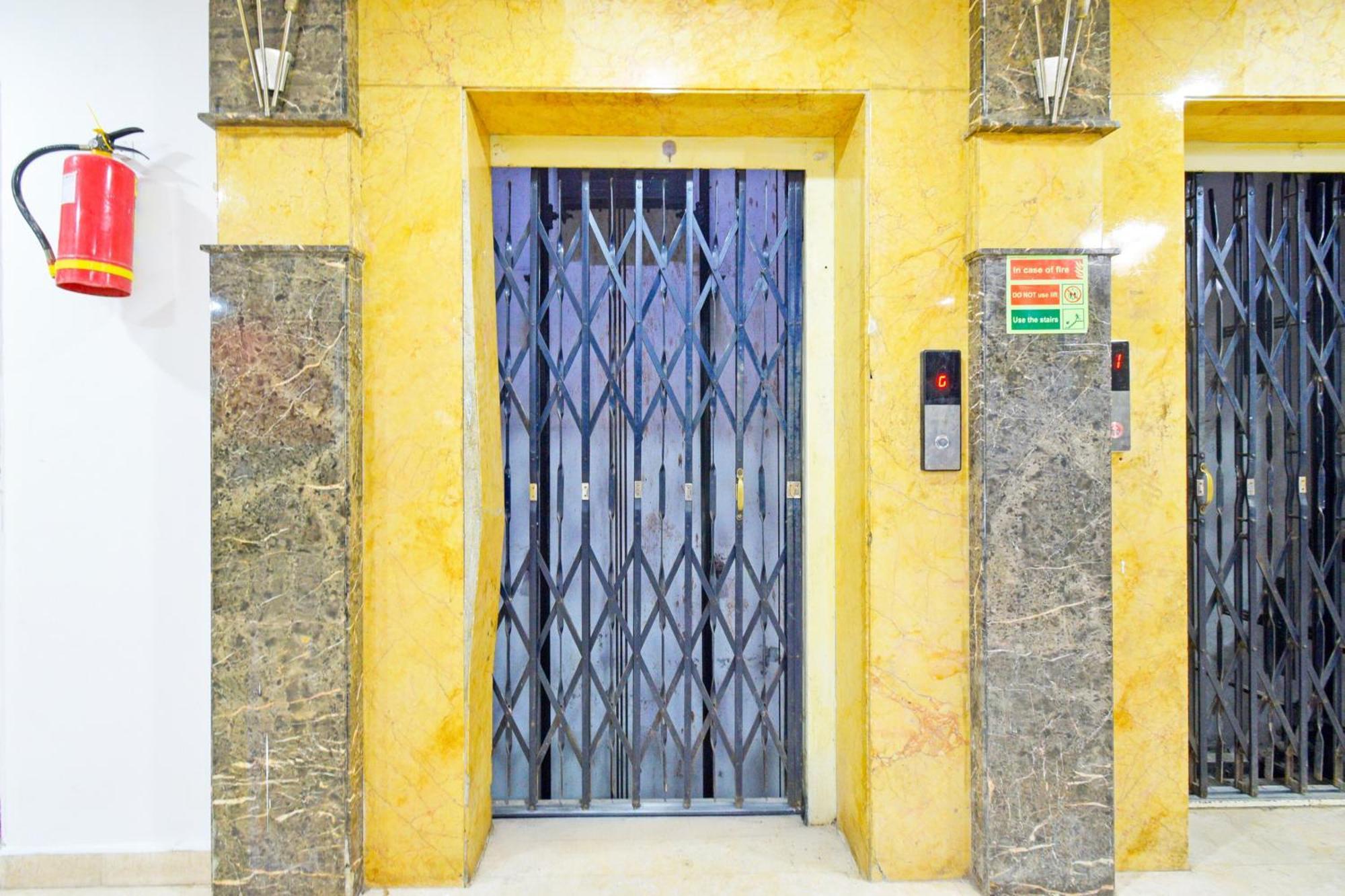 Hotel OYO 11376 Golden Park Hyderabad Exterior foto