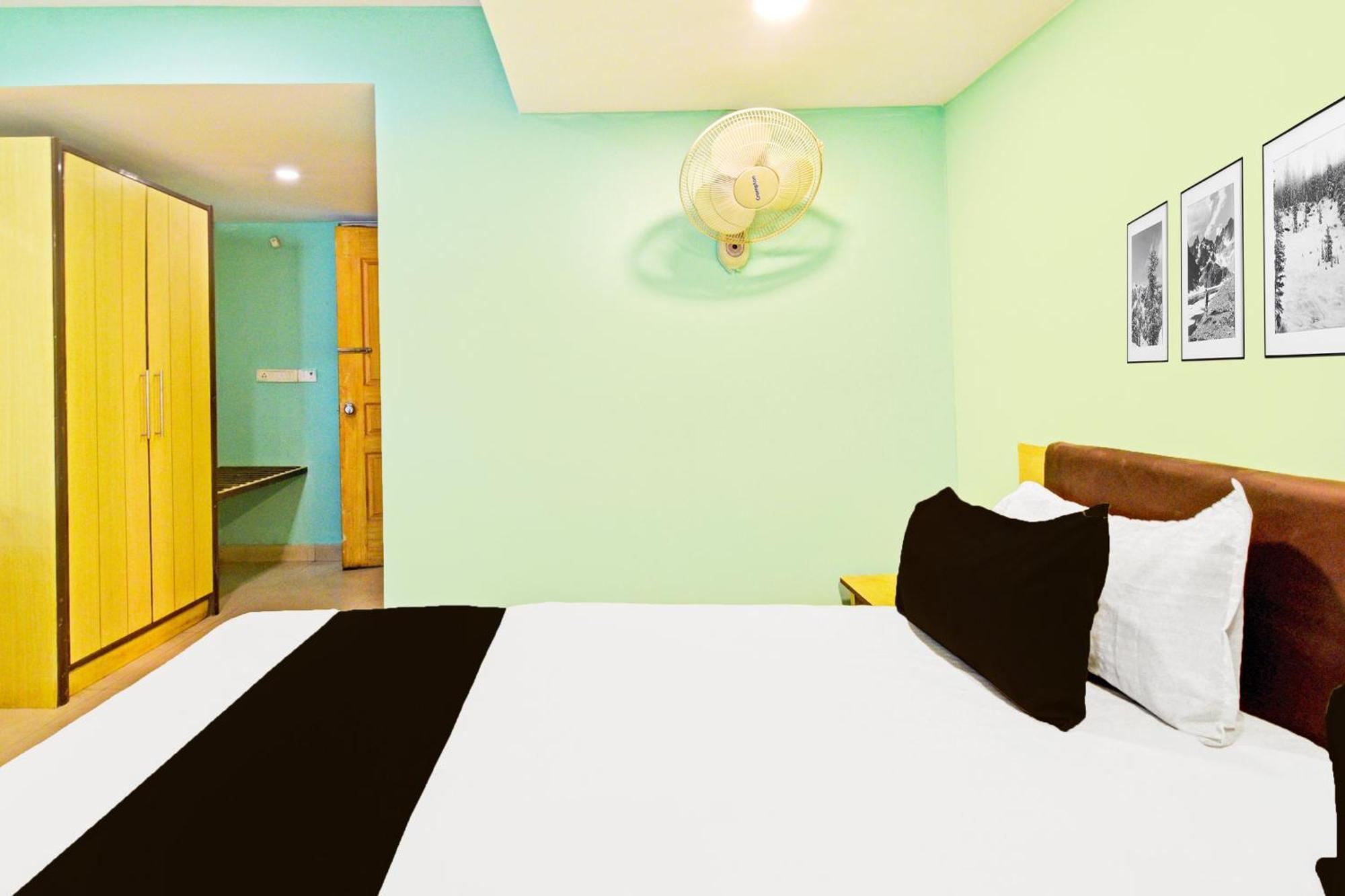 Hotel OYO 11376 Golden Park Hyderabad Exterior foto