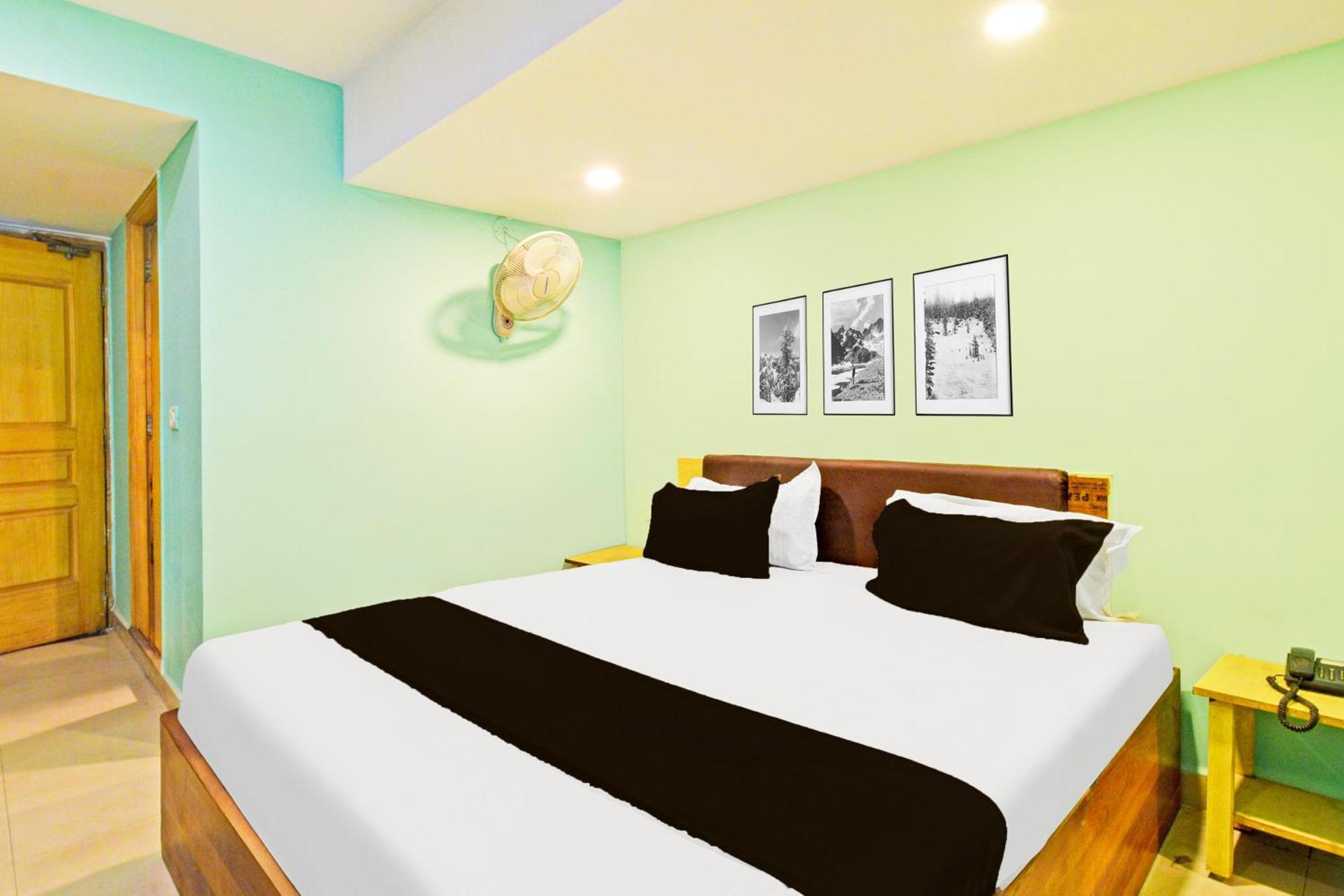 Hotel OYO 11376 Golden Park Hyderabad Exterior foto