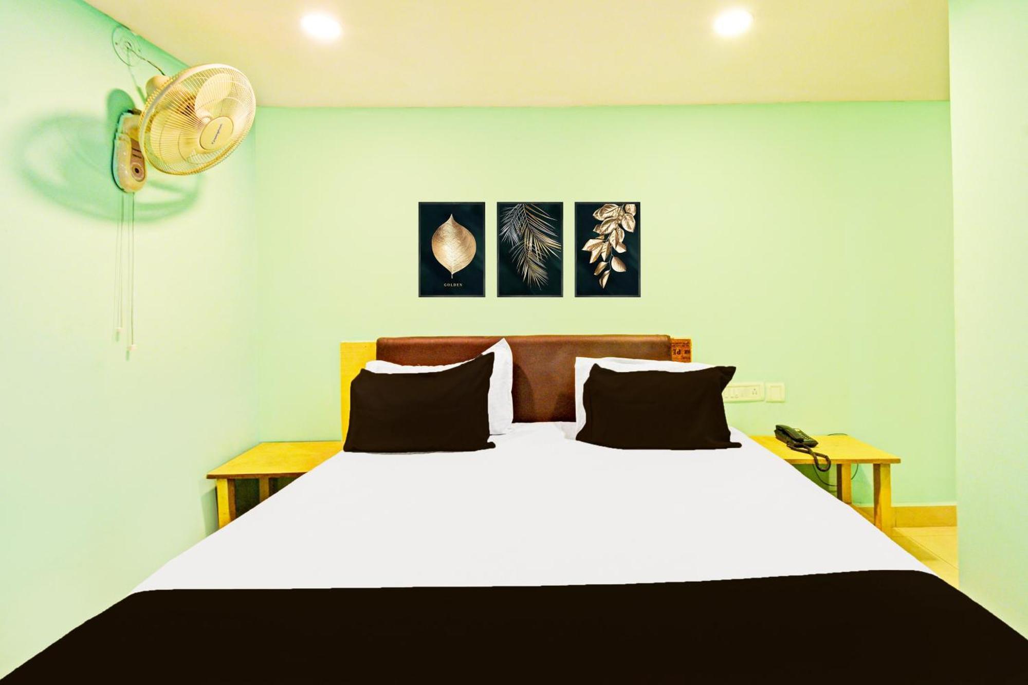 Hotel OYO 11376 Golden Park Hyderabad Exterior foto