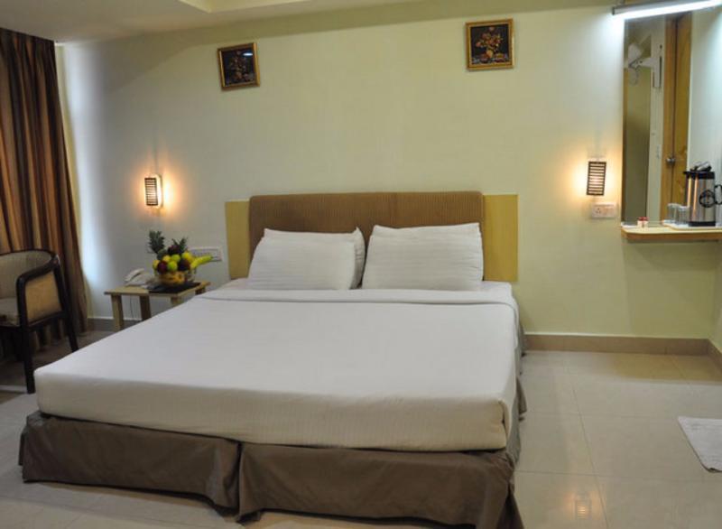 Hotel OYO 11376 Golden Park Hyderabad Exterior foto