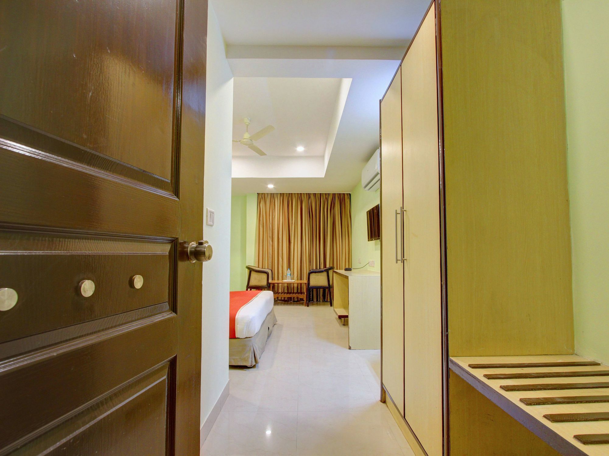 Hotel OYO 11376 Golden Park Hyderabad Exterior foto